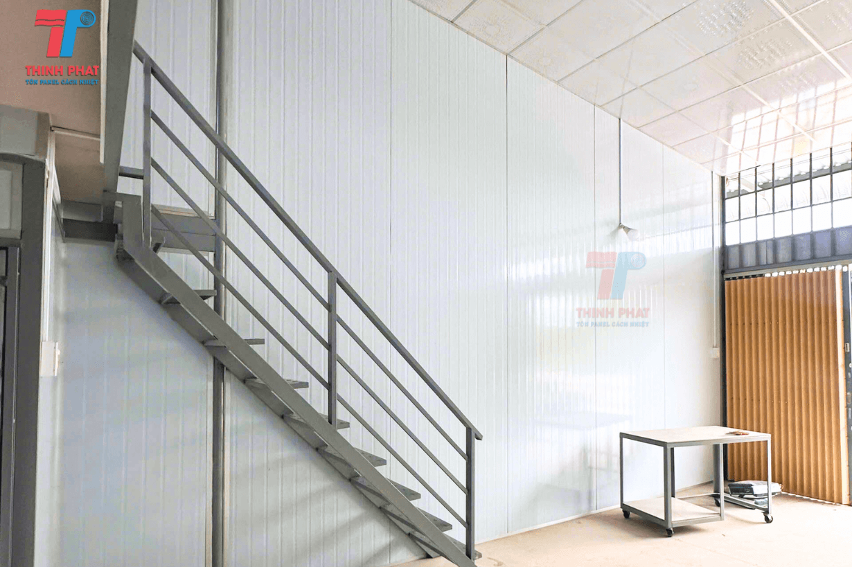 panel-vach-chia-phong-6