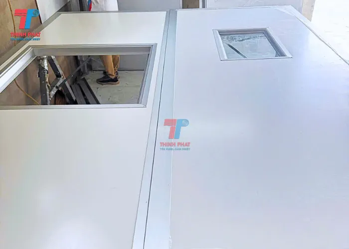bảo dưỡng cửa panel nhà xưởng