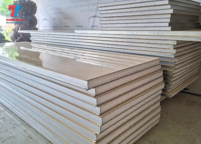 Những ưu điểm nổi bật khi lắp trần panel hiện nay