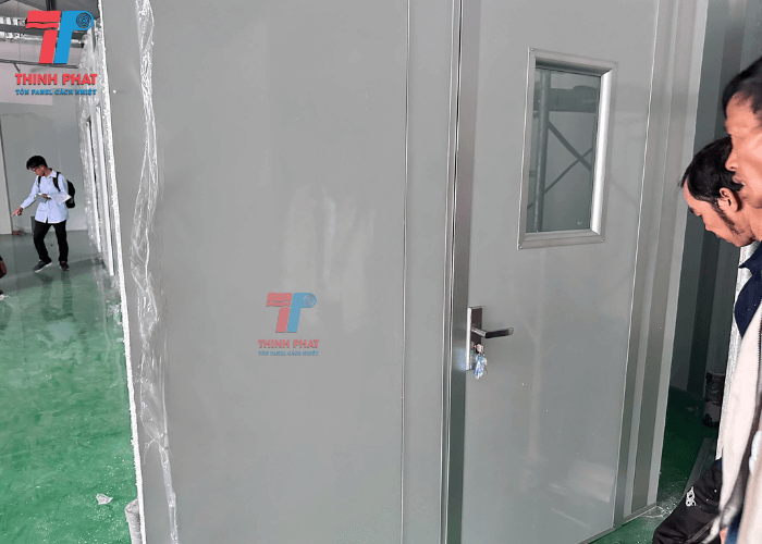 cua-di-1-canh-panel-1