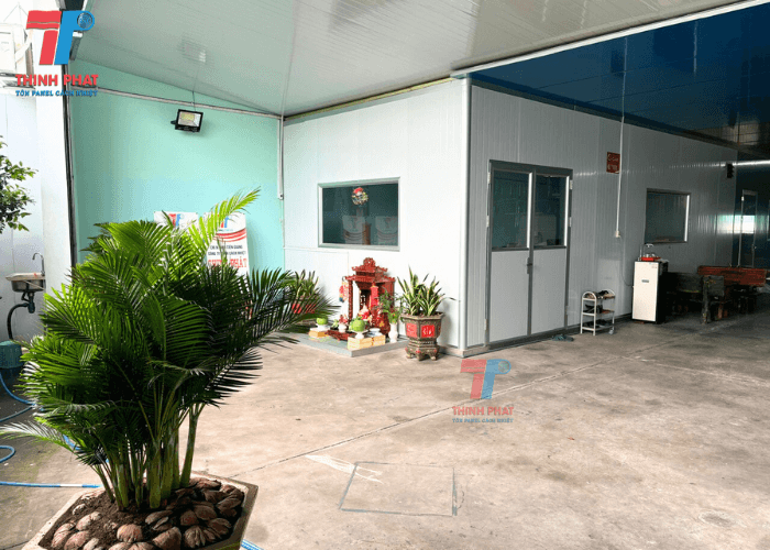 cua-di-2-canh-panel-11