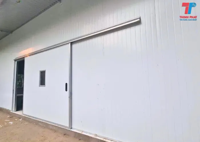 Những Lưu Ý Khi Sử Dụng Cửa Lùa Panel