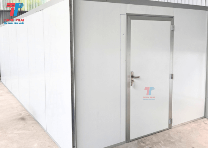 cua-panel-ban-le-mo-quay-3