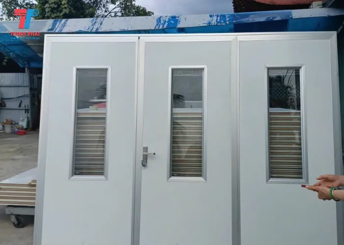 Kiểu thiết kế và kích thước của cửa panel cách nhiệt