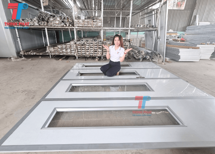 cua-panel-eps-9