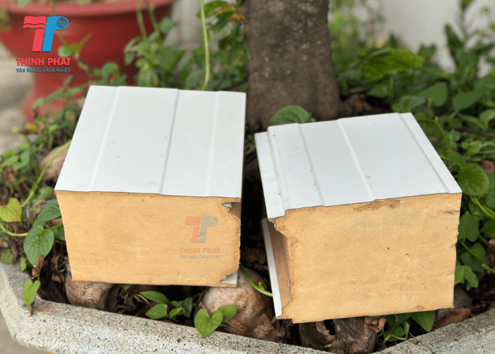 diem-manh-cua-tam-vach-panel-pu-khien-nhieu-nguoi-lua-chon