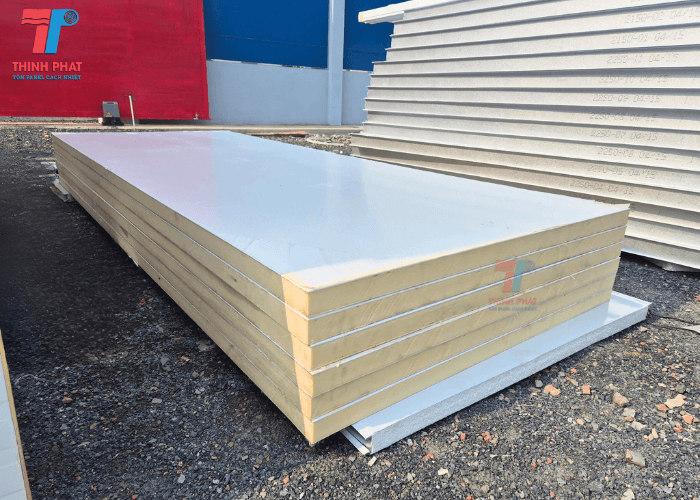 gia-cua-panel-2026-3