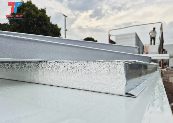 gia-panel-eps-thang-3-3