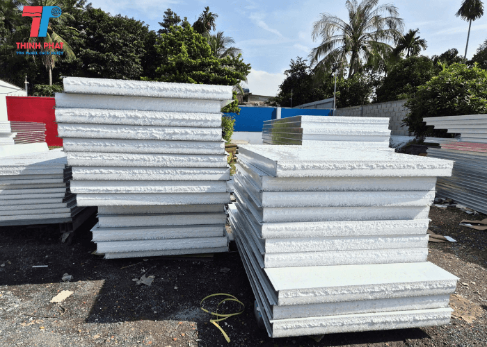 gia-panel-eps-thang-3-4