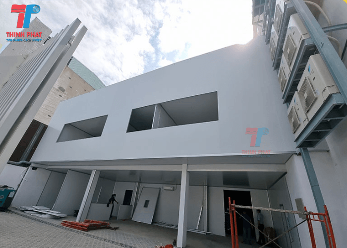 gia-panel-eps-thang-4-3