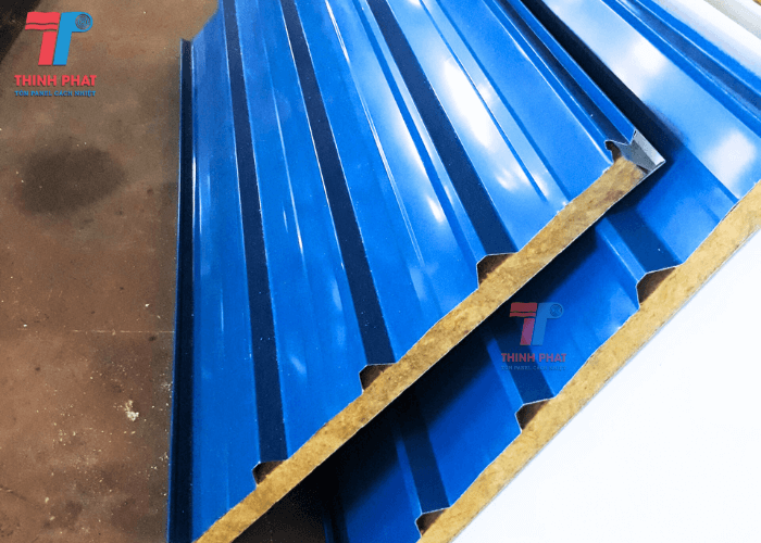 gia-panel-mai-rockwool-9