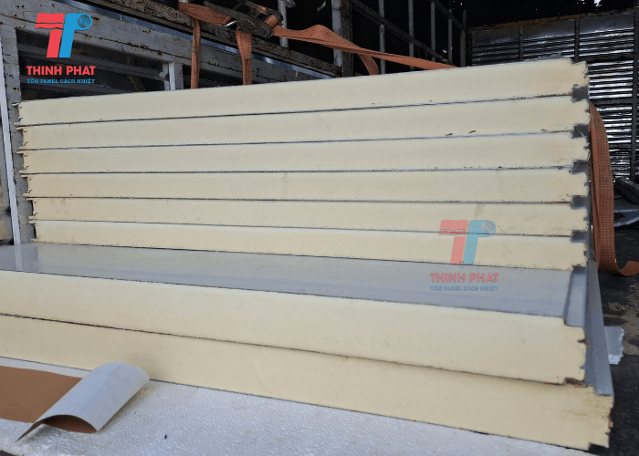 gia-panel-pu-03