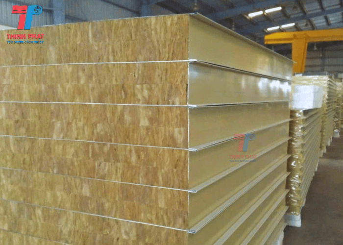 gia-panel-rockwool-thang-4-2