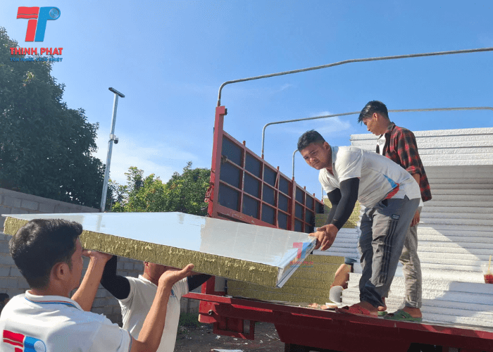 gia-panel-thinh-phat-11