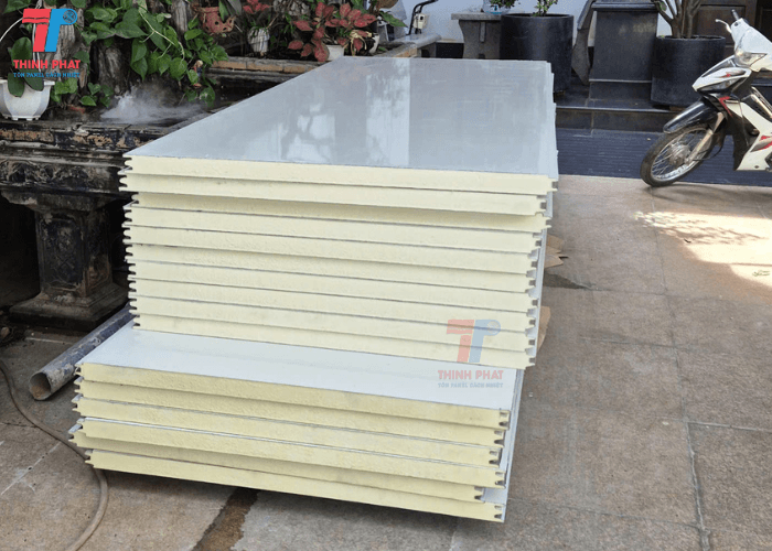 gia-tam-panel-ha-noi-va-yeu-to-anh-huong