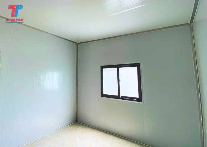 Khi Nào Nên Chọn Panel Phòng Sạch Giá Rẻ?