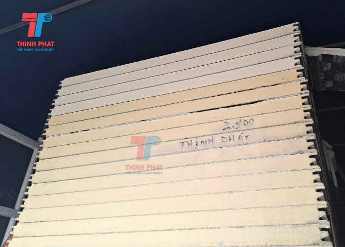 gia-tam-panel-ton-xop-2