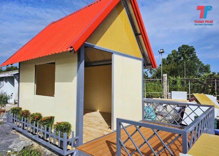 tôn pu cách nhiệt làm mài cho nhà ở dân dụng