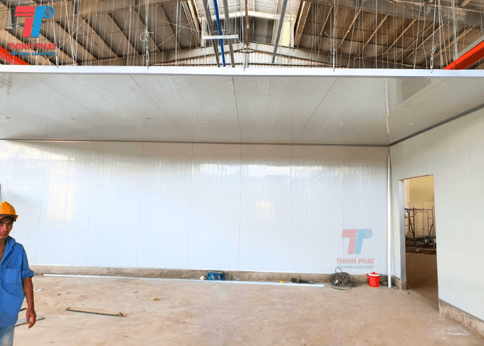 gia-vach-ngan-panel-12