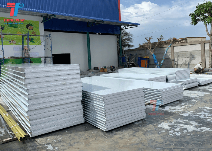 gia-vach-ngan-panel-8