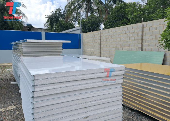 gia-vach-ngan-panel-eps-10