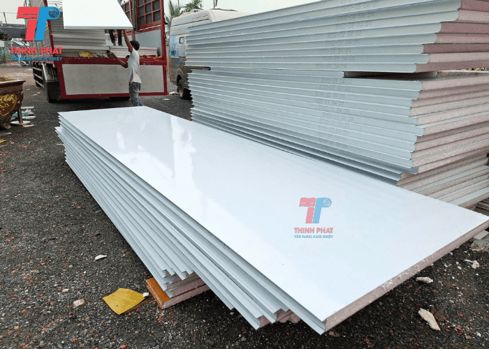 gia-vach-ngan-panel-eps-3