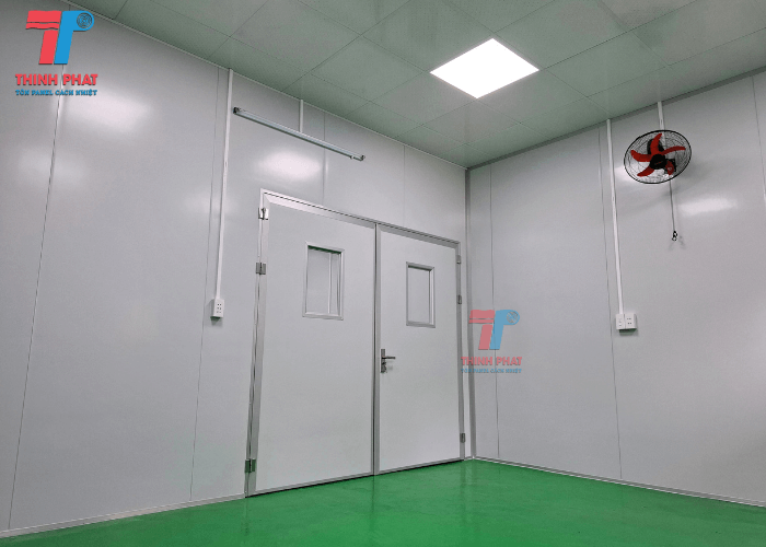 gia-vach-ngan-panel-eps-5