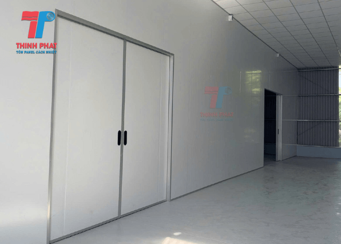 gioi-thieu-tong-quan-ve-cua-2-canh-panel