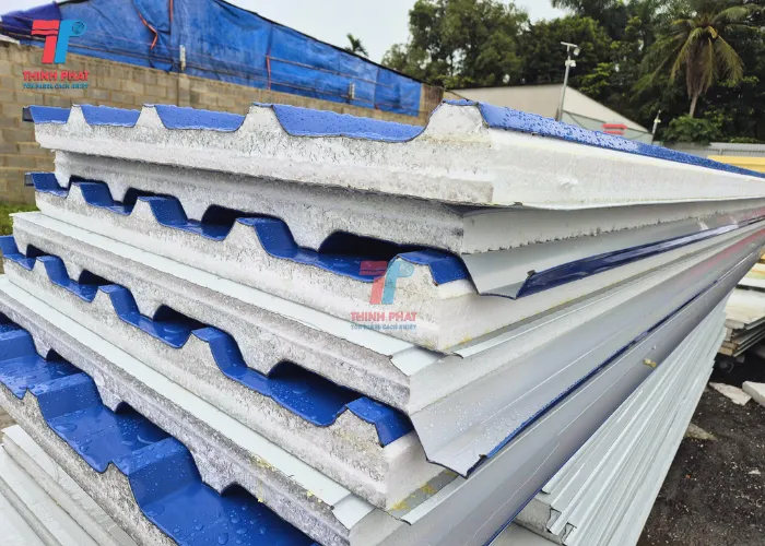 kích thước panel eps mái lớp tôn màu xanh