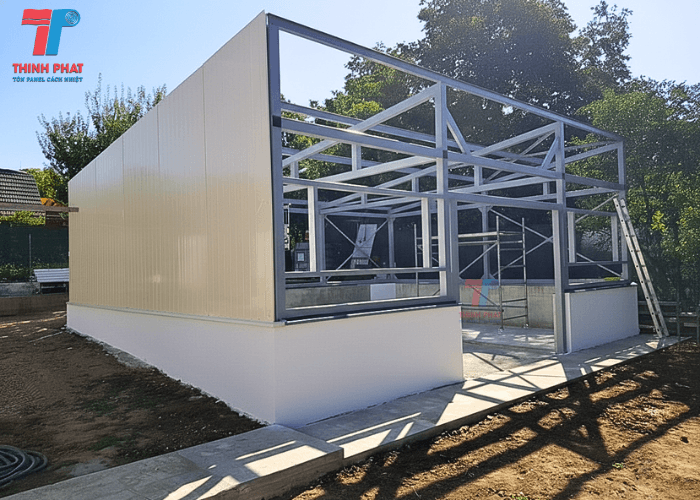 nha-lap-ghep-khung-sat-1