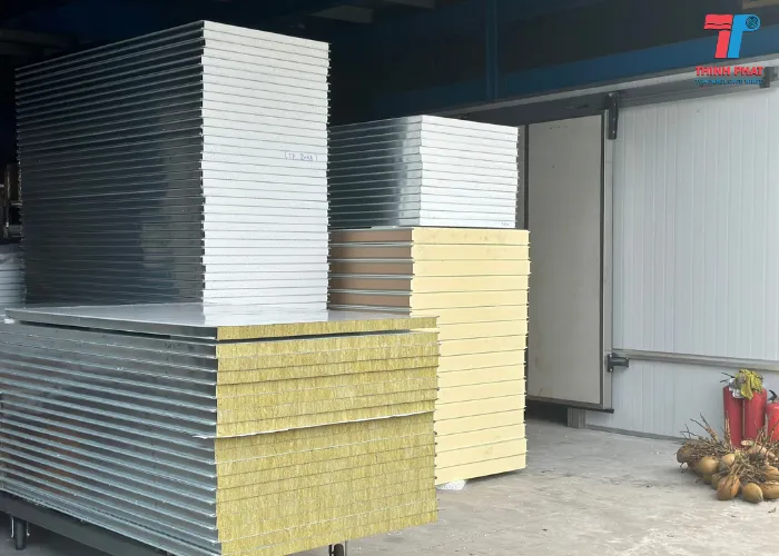 khả năng cách âm của các tấm panel hoạt động như thế nào
