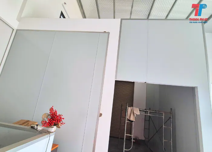 Những Yếu Tố Có Thể Làm Panel Cách Âm Giảm Hiệu Quả