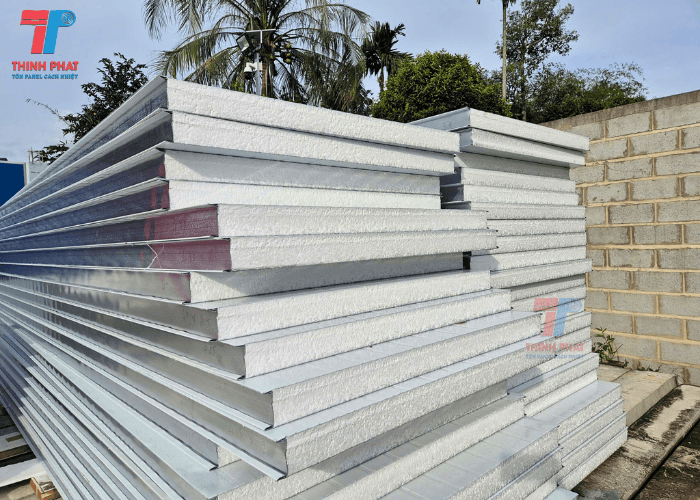 panel-eps-cho-thi-cong-phong-sach-1