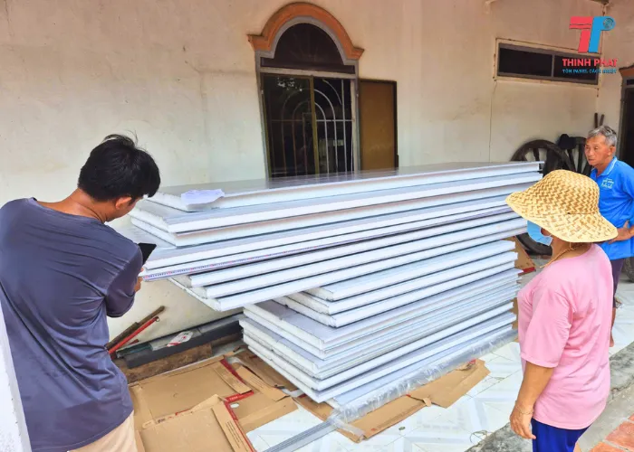 Lựa Chọn Độ Dày Panel EPS Vách Ngoài Phù Hợp Để Tiết Kiệm Chi Phí