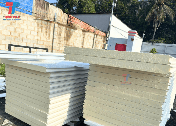 panel-pu-gia-bao-nhieu-4