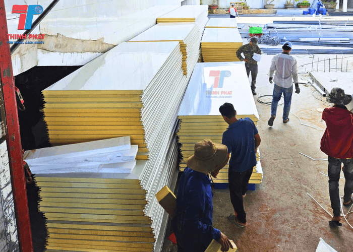 panel-pu-so-luong-lon-1