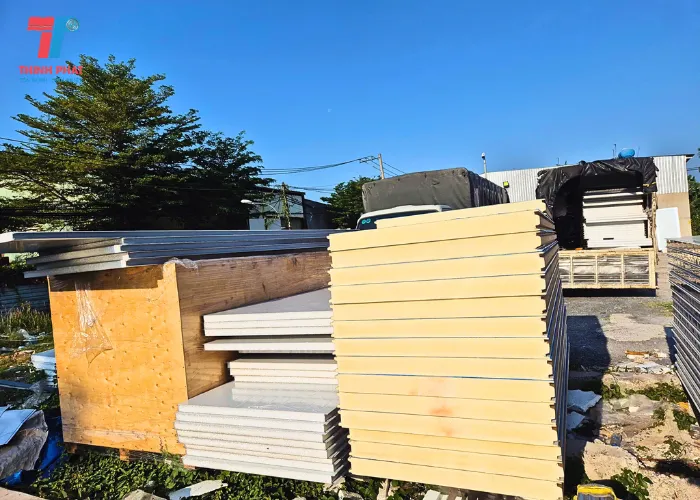 pu-sandwich-panel-8