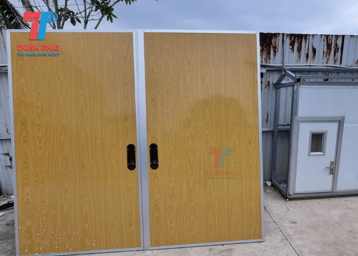 quy-trinh-thi-cong-cua-2-canh-panel