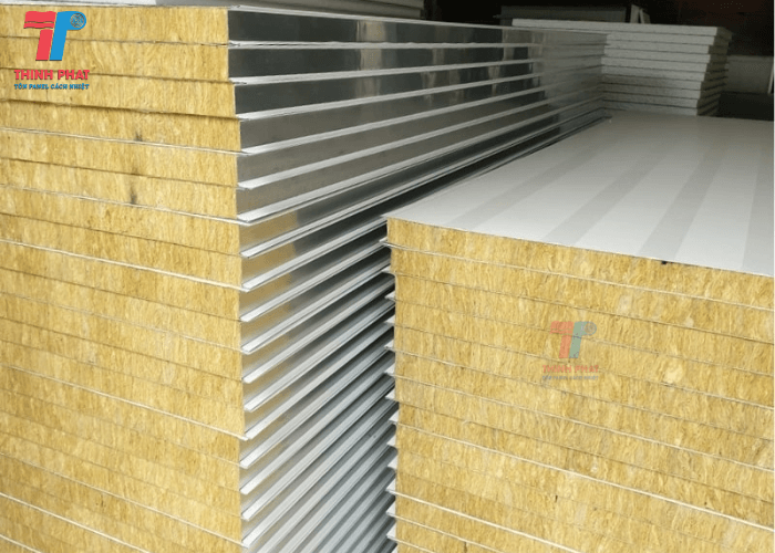 tam-panel-bong-khoang-1