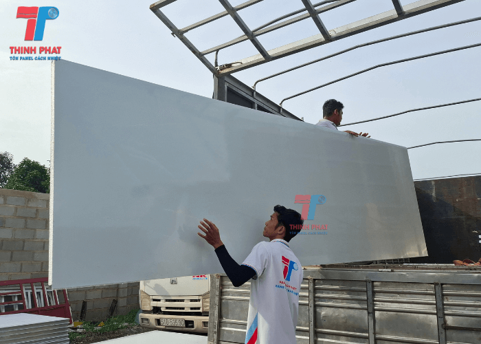 tam-panel-gia-bao-nhieu-9