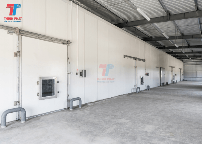 tam-panel-kho-lanh-3