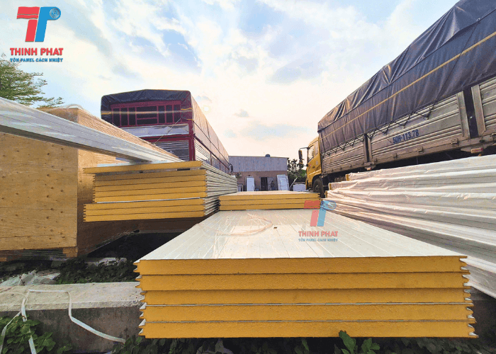 tam-panel-pu-vach-50mm-12