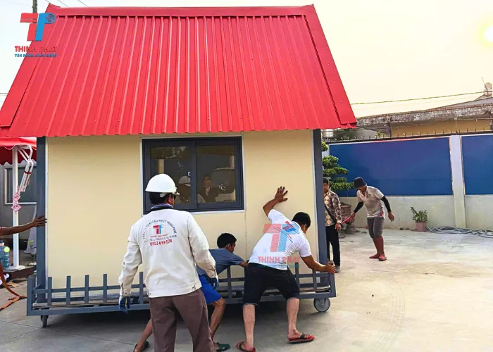 thi công panel vách ngoài nhà lắp ghép