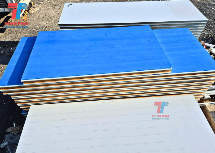 tran-cach-nhiet-pu-3