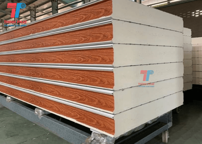 tran-cach-nhiet-pu-7