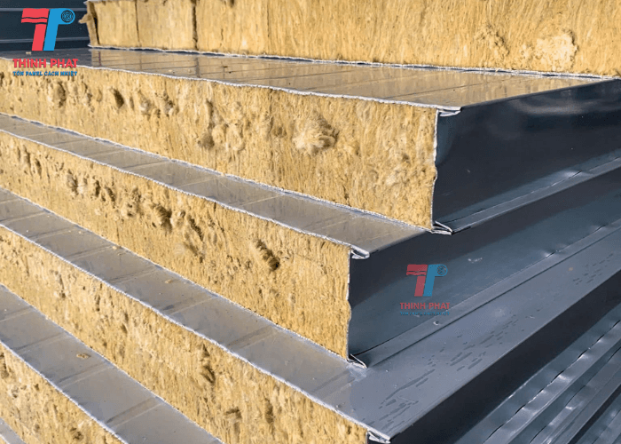 tran-cach-nhiet-rockwool-1