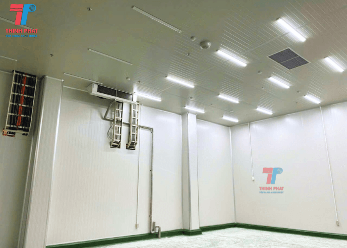 vach-ngan-nha-xuong-6