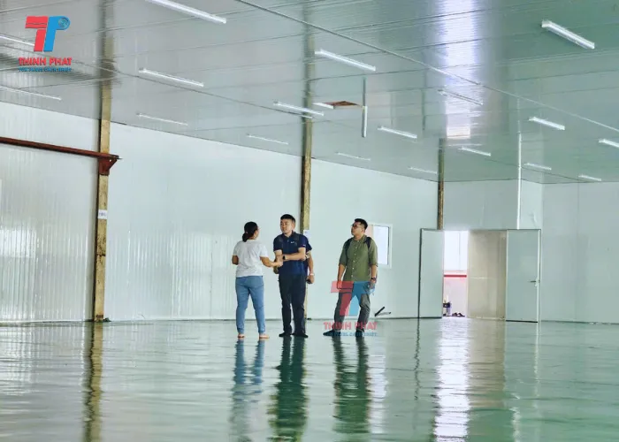 vách ngăn panel chống cháy khu sản xuất
