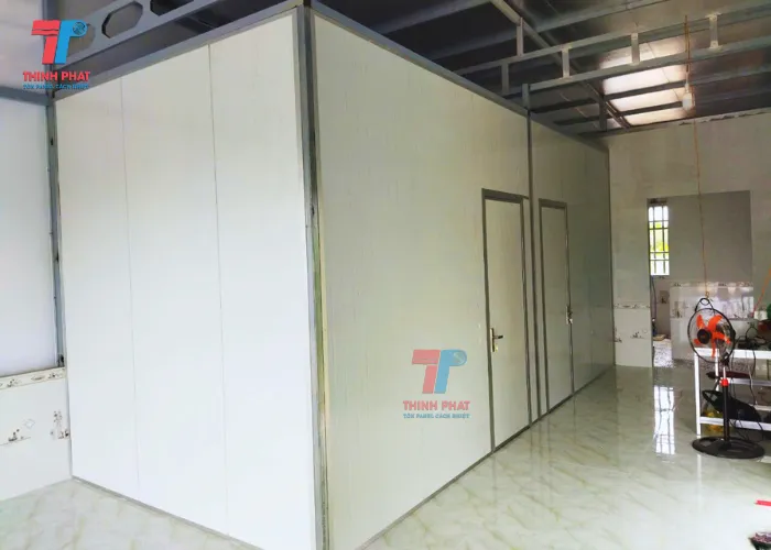 vách ngăn panel chống cháy làm vách cho nhà ở 