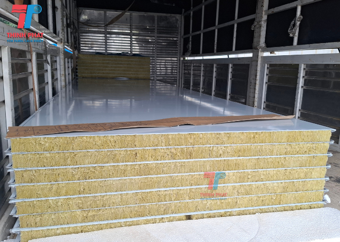 vach-ngan-panel-rockwool-5
